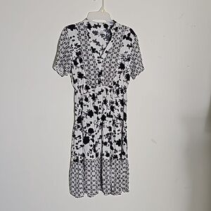 Lapis Black & White Floral Short Sleeve Dress Size L